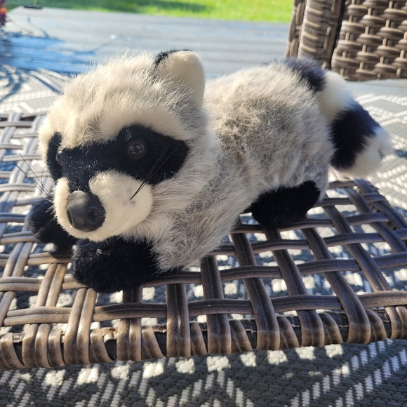 Incredible Petables Plush Realistic 11” Raccoon Woodland Stuffed Animal Toy - Picture 7 of 7
